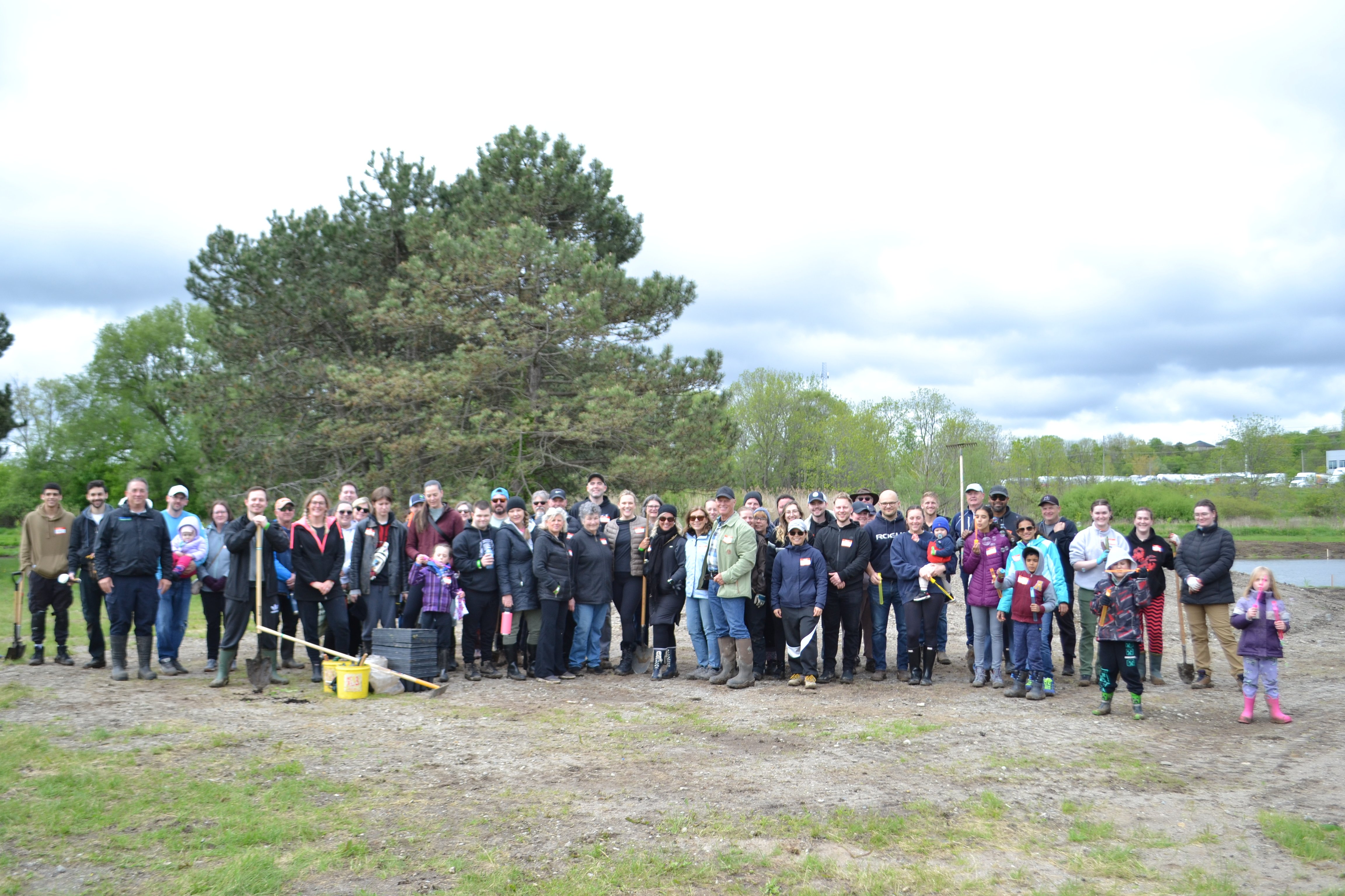 group photo of volunteers
